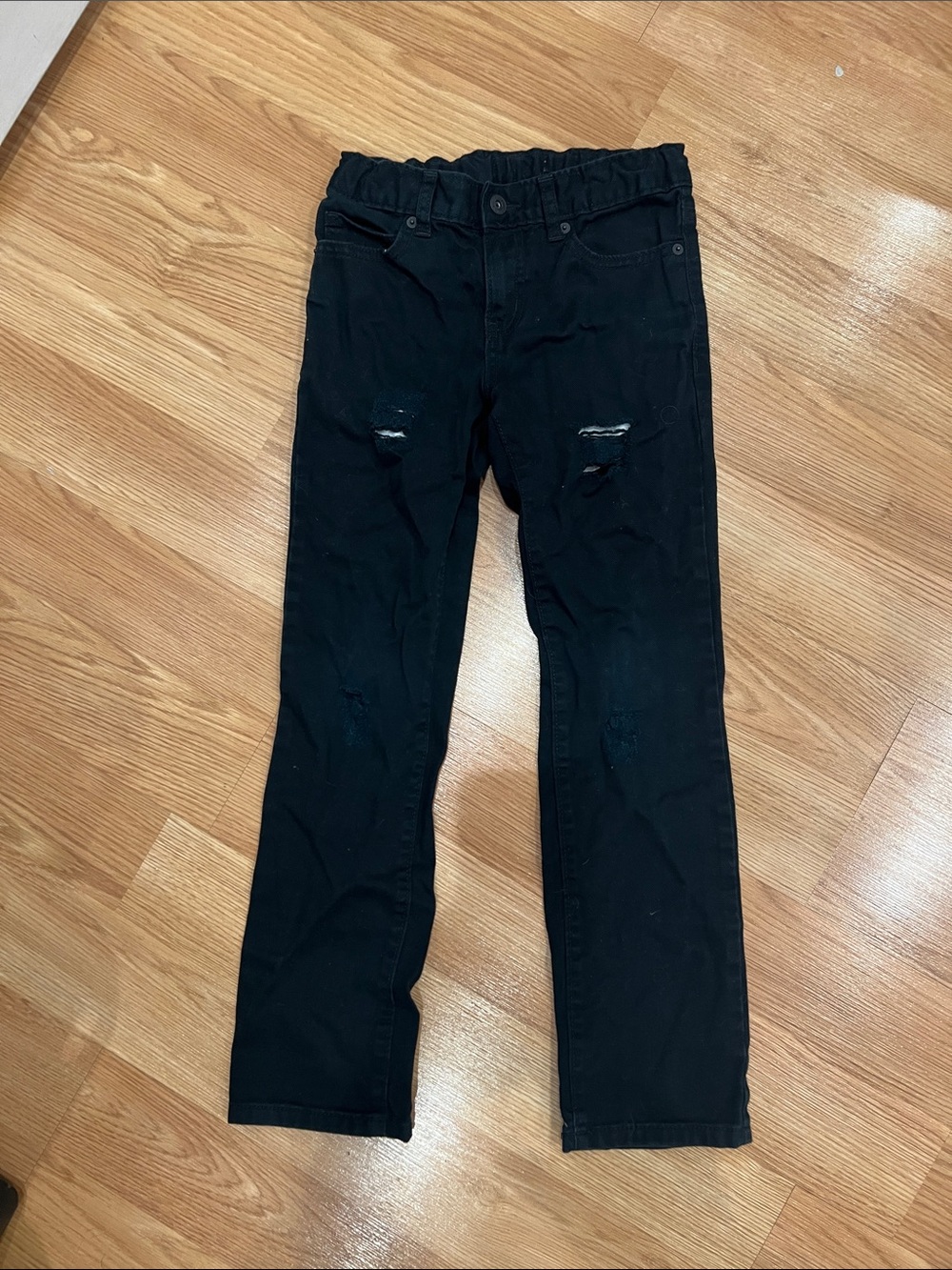 Black Men's Slim Distressed Jeans